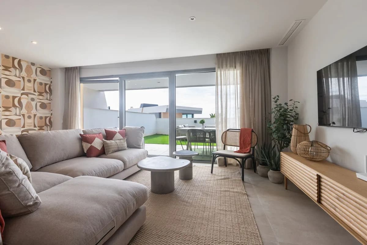 3 Bedroom Townhouse for Sale in Mijas Costa, Málaga - Image 7