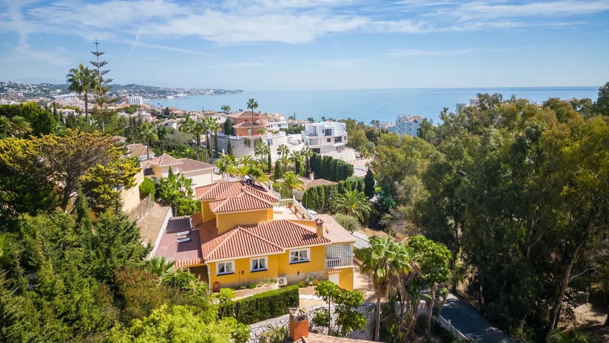3 Bedroom Detached Villa for Sale in Torrenueva, Málaga - Image 5