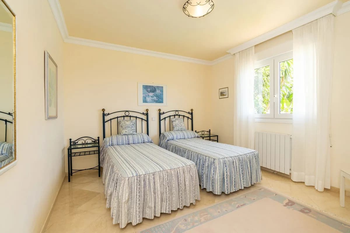 3 Bedroom Detached Villa for Sale in Torrenueva, Málaga - Image 9