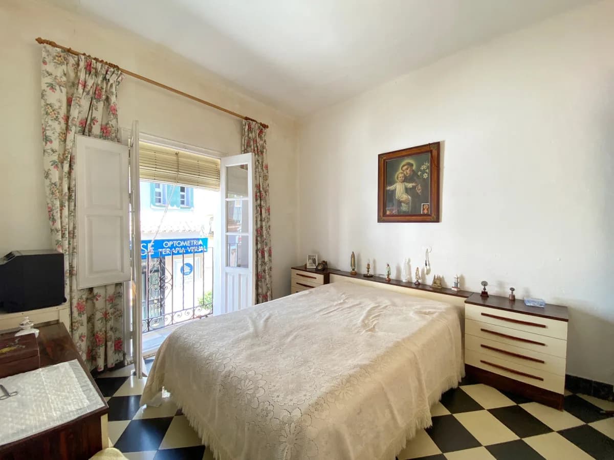 4 Bedroom Townhouse for Sale in Marbella, Málaga - Image 6