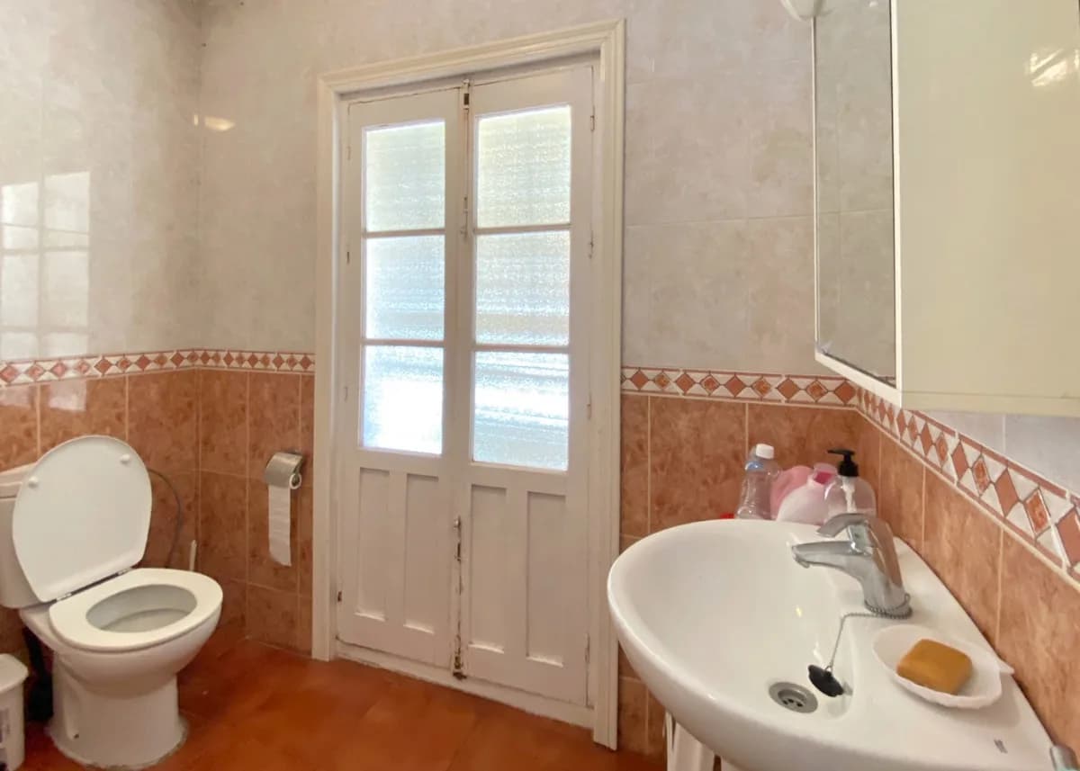 4 Bedroom Townhouse for Sale in Marbella, Málaga - Image 7