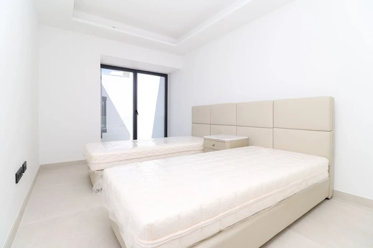 3 Bedroom Townhouse for Sale in Estepona, Málaga - Image 5