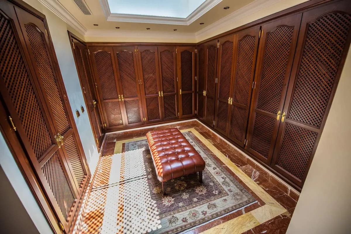8 Bedroom Detached Villa for Sale in La Zagaleta, Málaga - Image 9