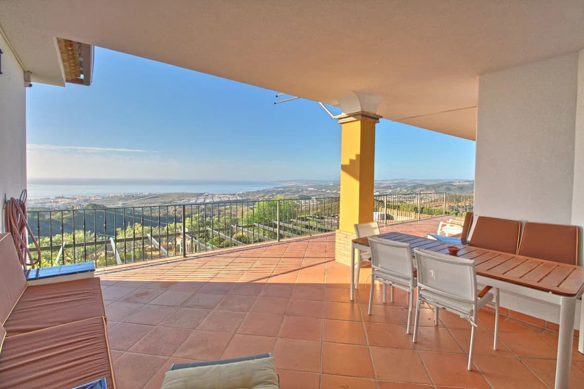 5 Bedroom Finca - Cortijo for Sale in Estepona, Málaga - Image 3