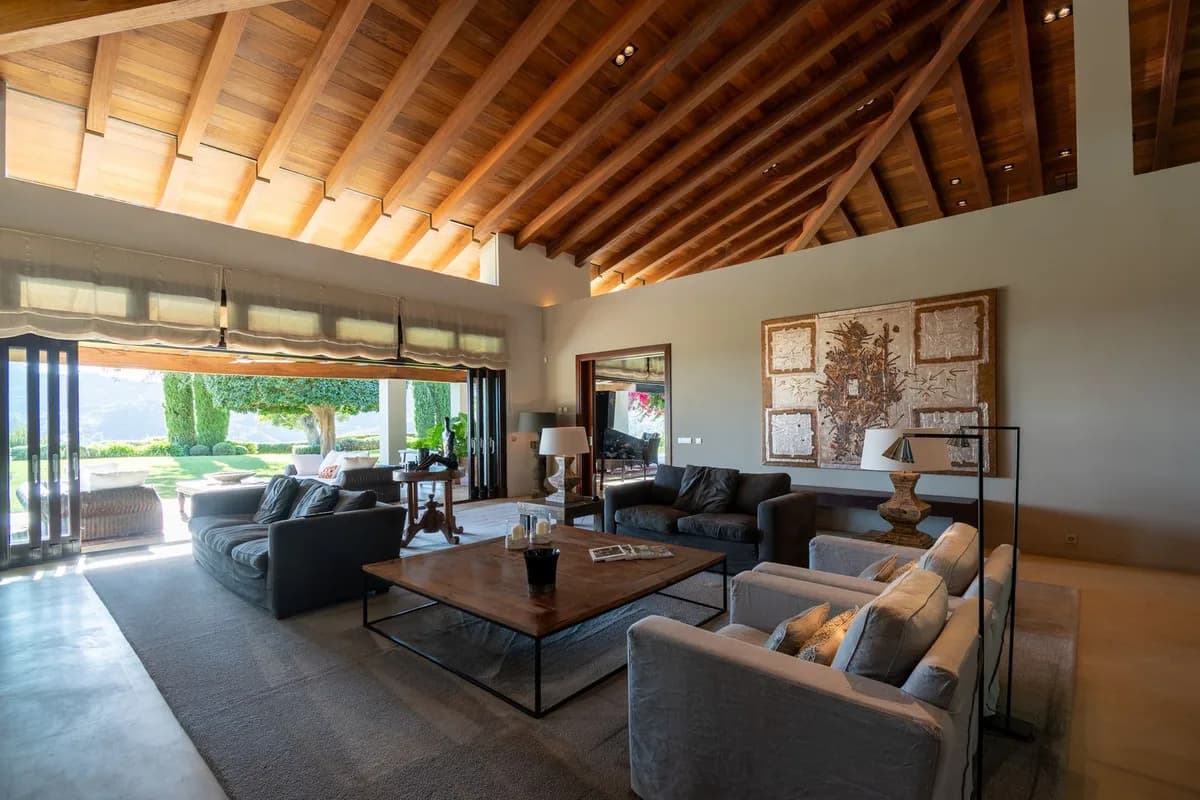 8 Bedroom Detached Villa for Sale in La Zagaleta, Málaga - Image 8