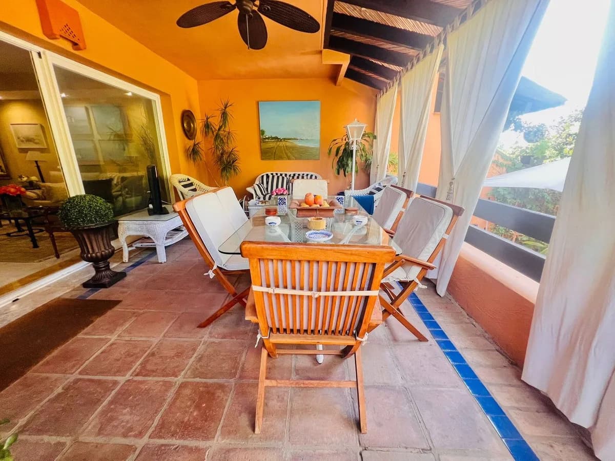 3 Bedroom Townhouse for Sale in The Golden Mile, Málaga - Image 5