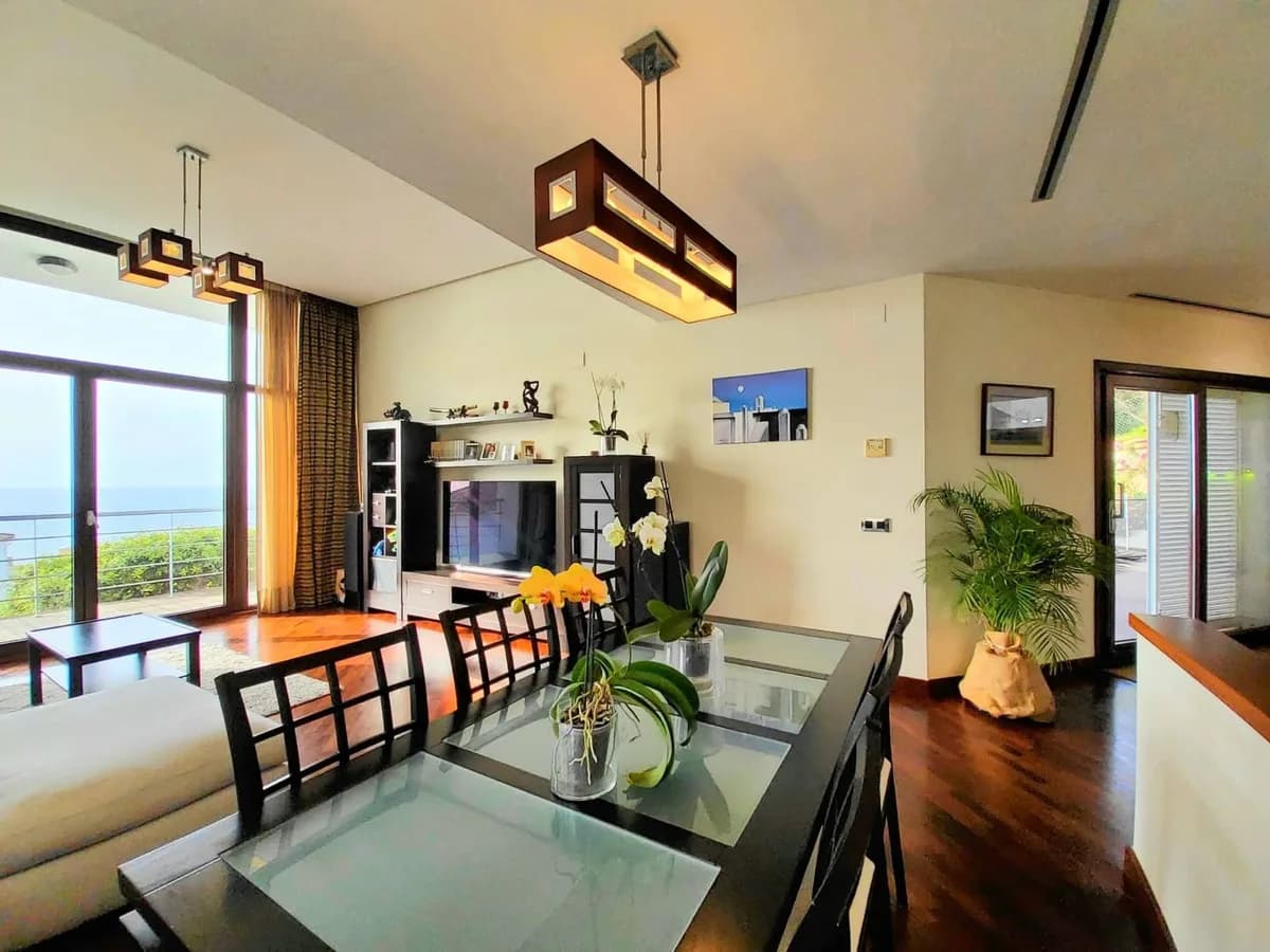 4 Bedroom Detached Villa for Sale in Torreguadiaro, Cádiz - Image 9