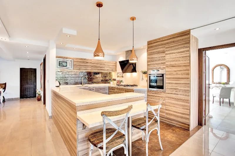 6 Bedroom Detached Villa for Sale in Marbesa, Málaga - Image 6