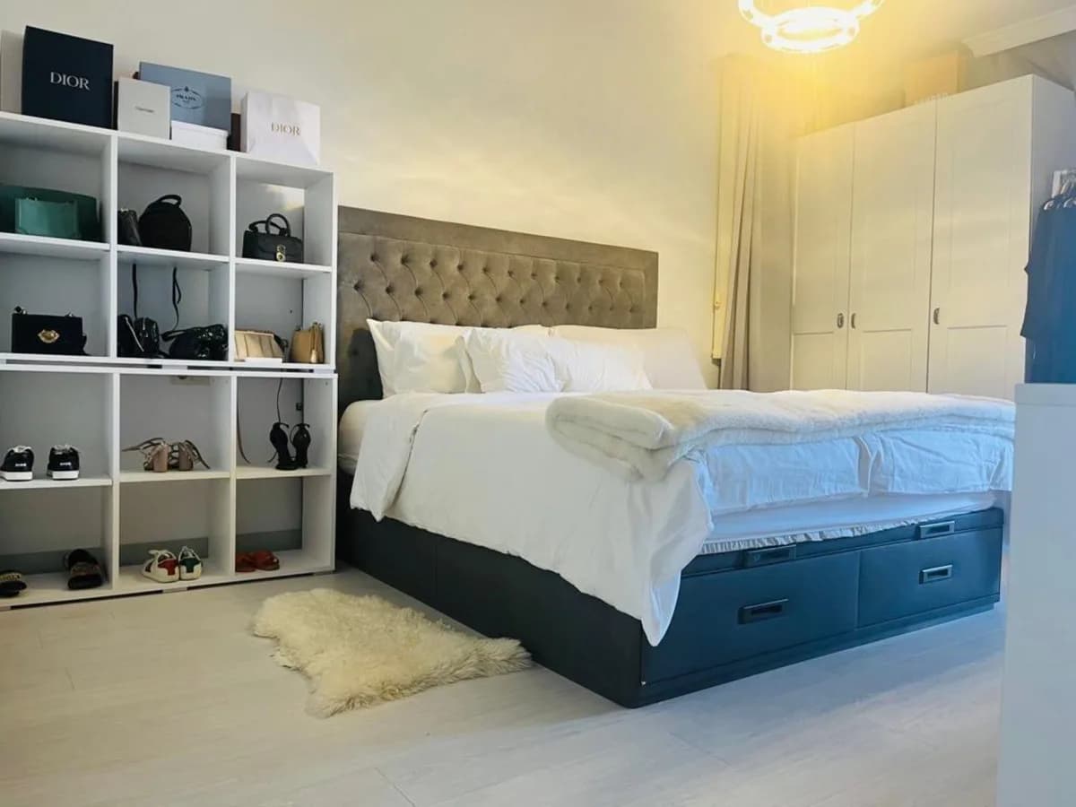 3 Bedroom Middle Floor Apartment for Sale in Estepona, Málaga - Image 7