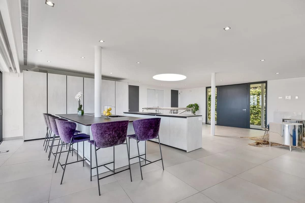 5 Bedroom Detached Villa for Sale in Fuengirola, Málaga - Image 7