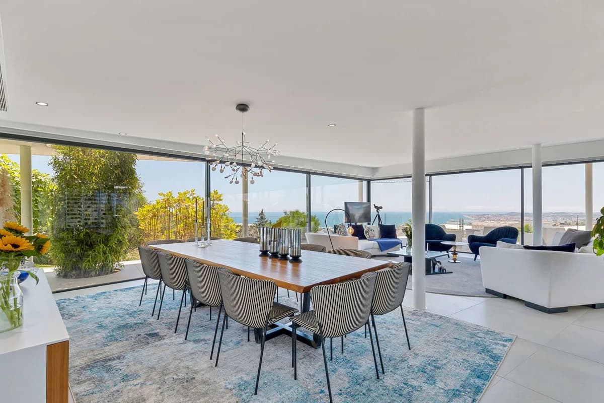 5 Bedroom Detached Villa for Sale in Fuengirola, Málaga - Image 9