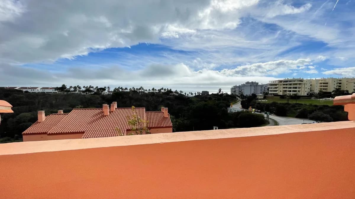 3 Bedroom Top Floor Apartment for Sale in Mijas Costa, Málaga - Image 4