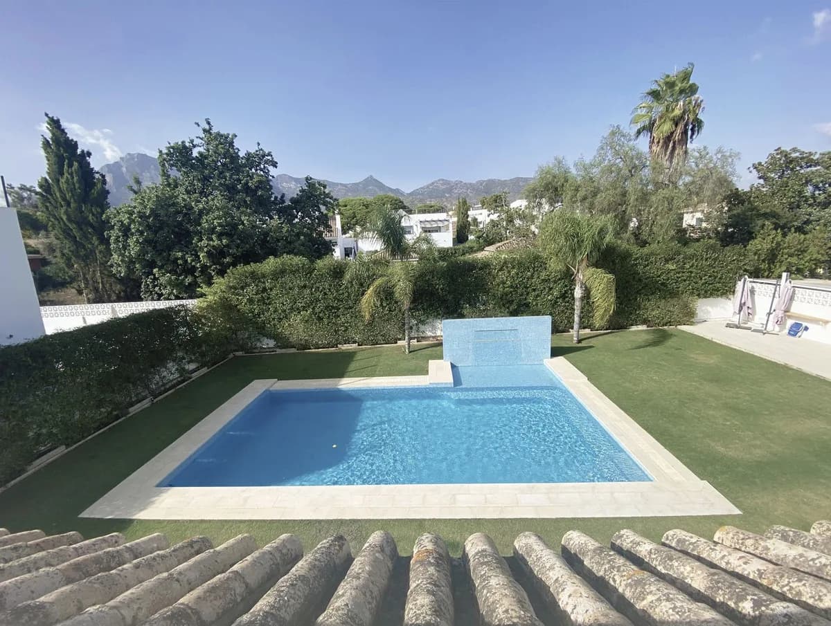 13 Bedroom Detached Villa for Sale in Marbella, Málaga - Image 4