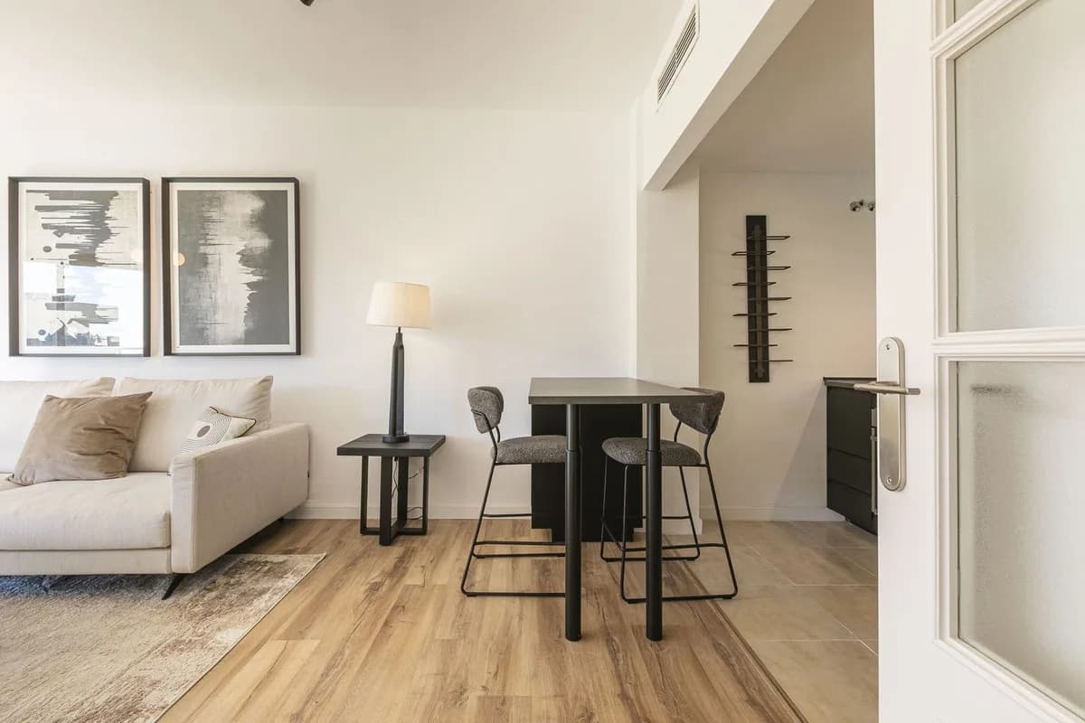 1 Bedroom Top Floor Apartment for Sale in Fuengirola, Málaga - Image 6
