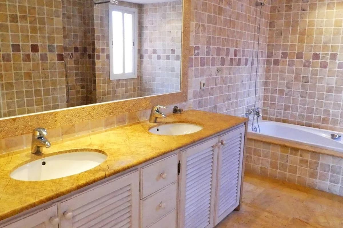 2 Bedroom Penthouse Duplex for Sale in Guadalmina Baja, Málaga - Image 9