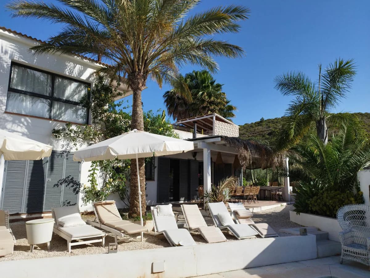 10 Bedroom Finca - Cortijo for Sale in Alhaurín el Grande, Málaga