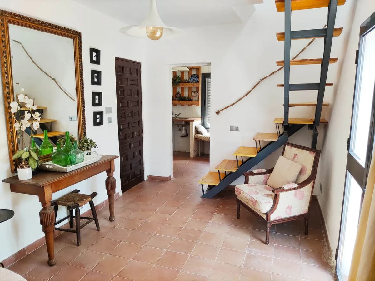 10 Bedroom Finca - Cortijo for Sale in Alhaurín el Grande, Málaga - Image 3