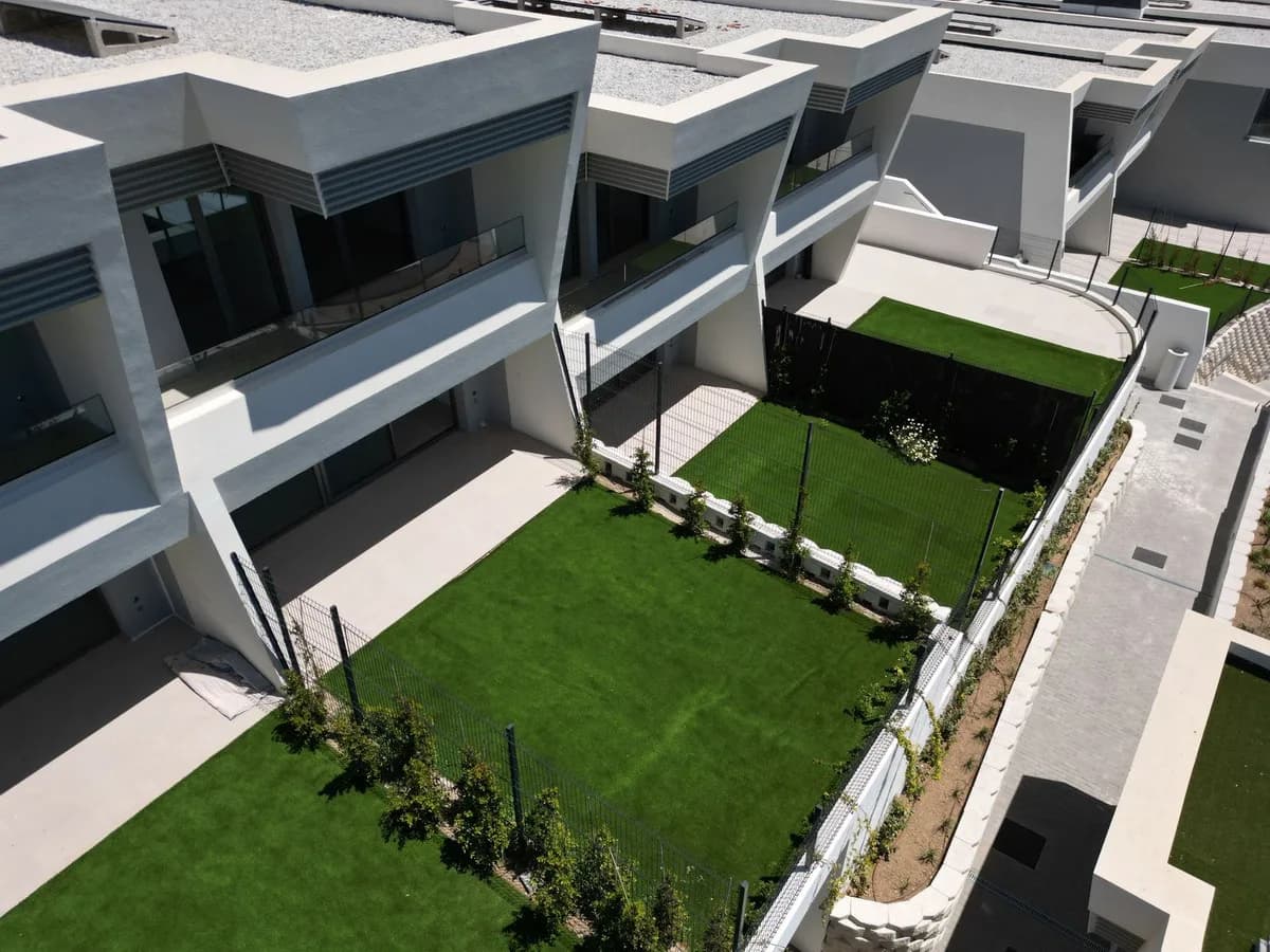 3 Bedroom Semi-Detached House for Sale in El Chaparral, Málaga - Image 6