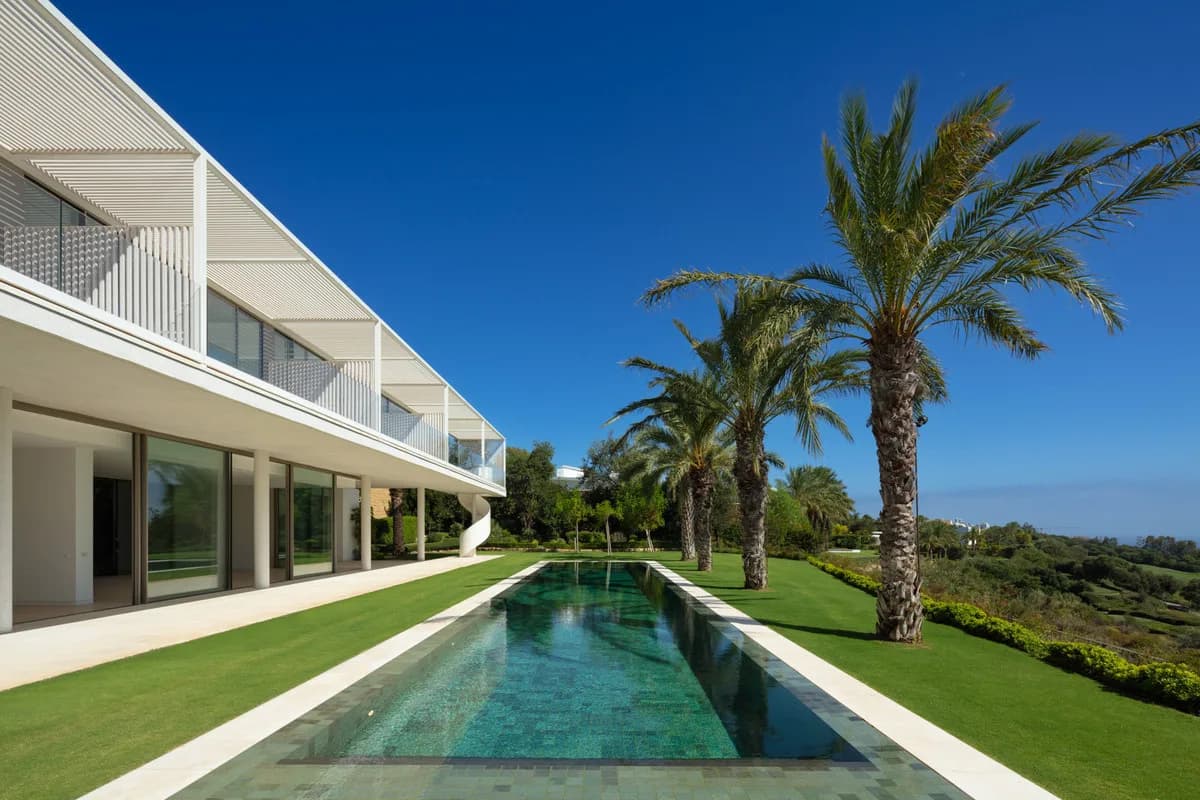 5 Bedroom Detached Villa for Sale in Casares, Málaga - Image 8