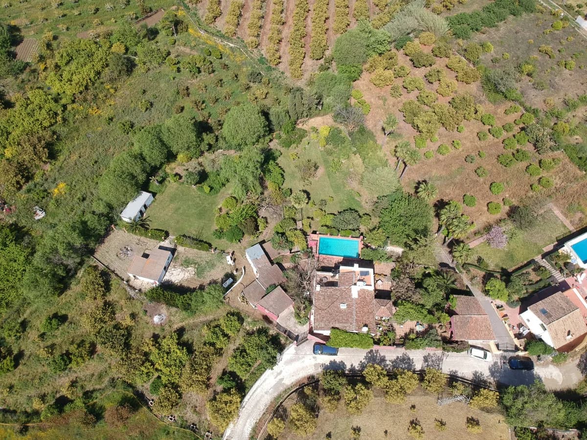 3 Bedroom Finca - Cortijo for Sale in Alhaurín el Grande, Málaga - Image 2