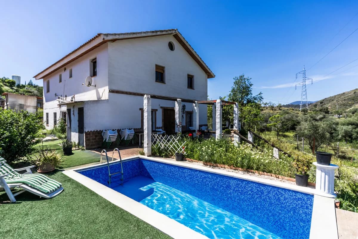 8 Bedroom Finca - Cortijo for Sale in Monda, Málaga