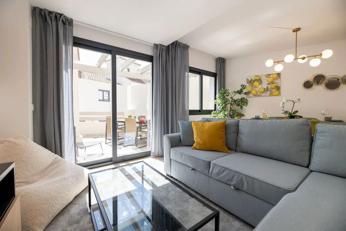 3 Bedroom Townhouse for Sale in New Golden Mile, Málaga - Image 3