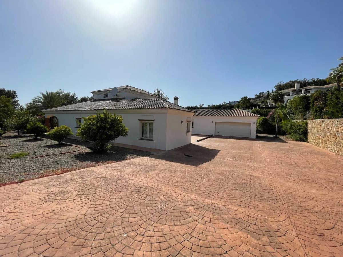 5 Bedroom Detached Villa for Sale in Mijas, Málaga - Image 6