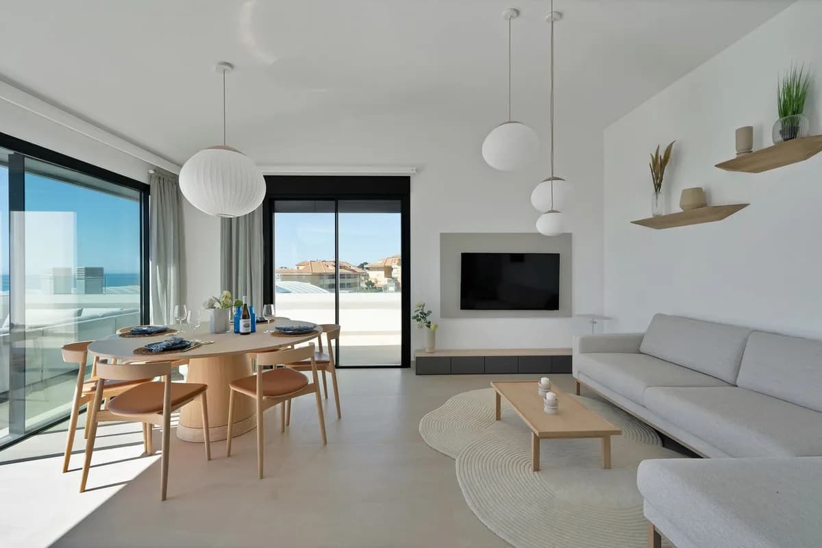 3 Bedroom Penthouse for Sale in Fuengirola, Málaga - Image 3