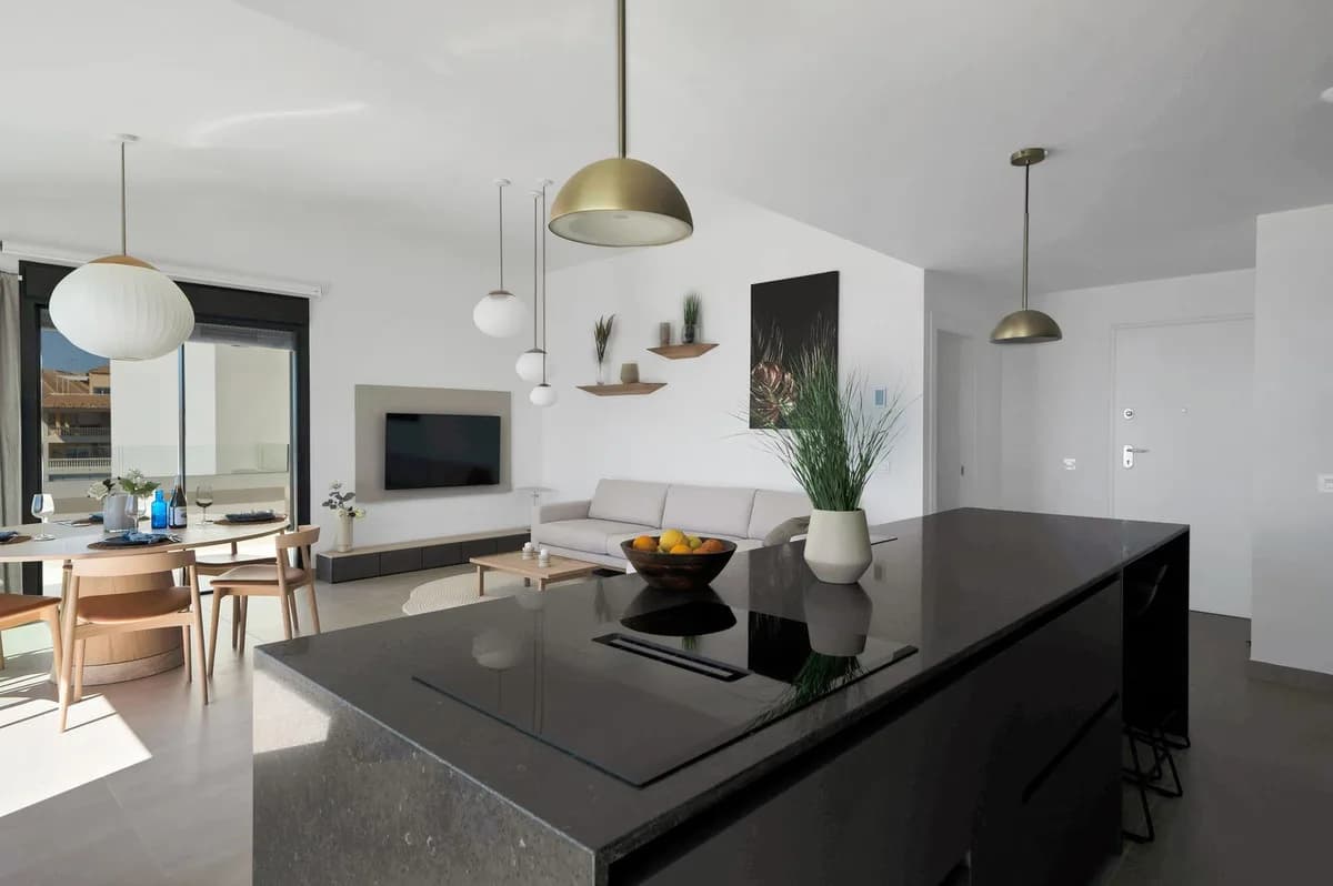 3 Bedroom Penthouse for Sale in Fuengirola, Málaga - Image 7