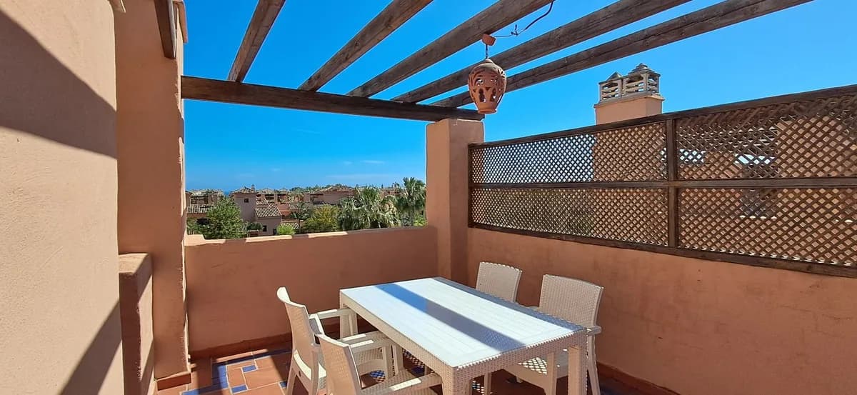 3 Bedroom Penthouse Duplex for Sale in New Golden Mile, Málaga - Image 6