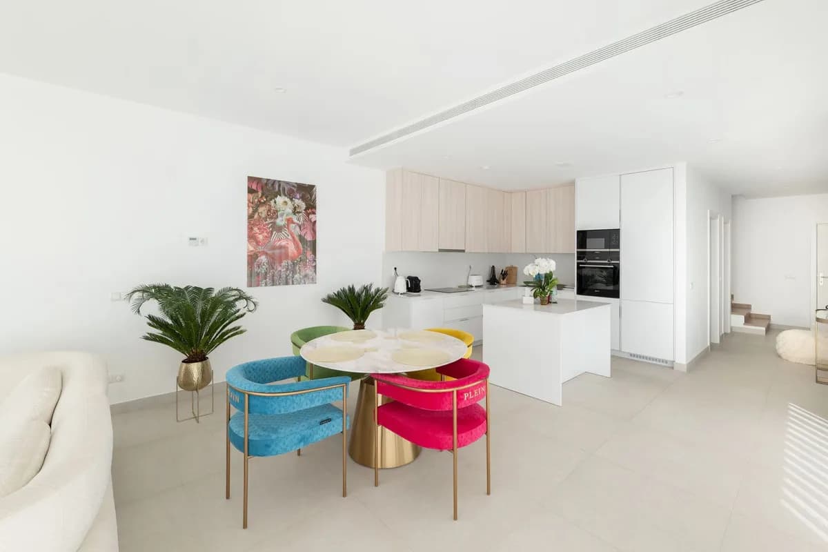 3 Bedroom Townhouse for Sale in Casares, Málaga - Image 3