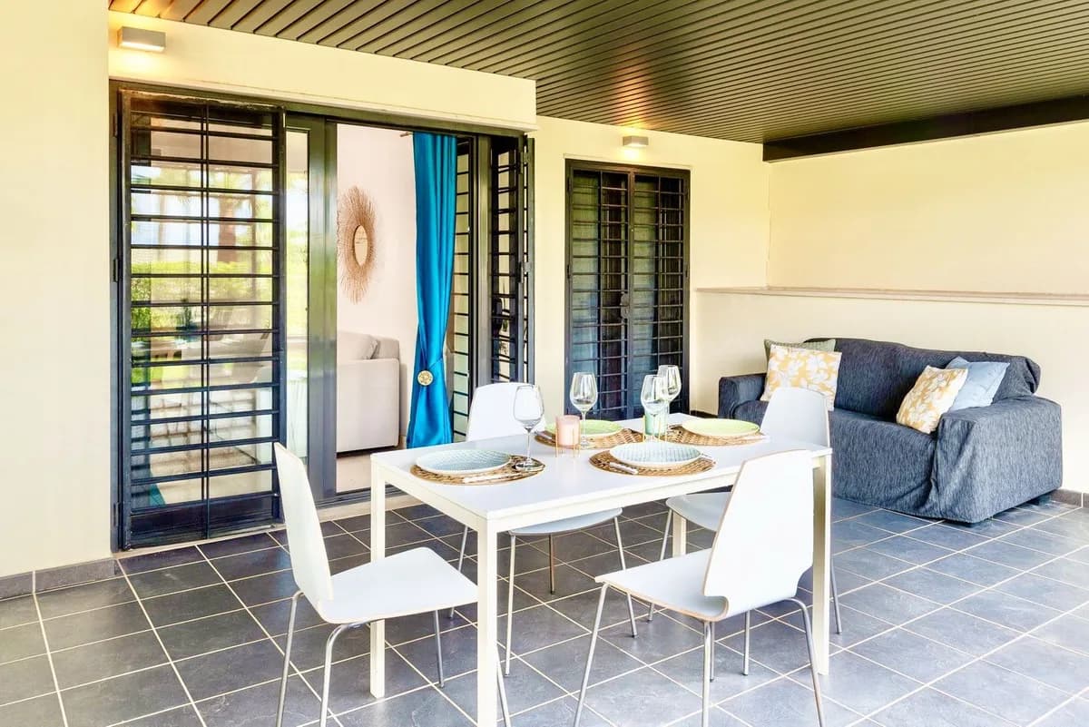 2 Bedroom Ground Floor Apartment for Sale in Los Flamingos, Málaga - Image 5