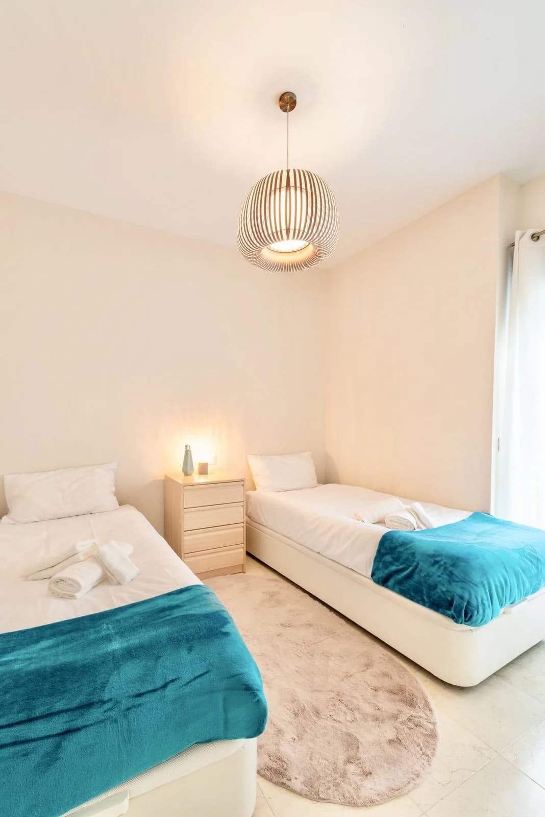 2 Bedroom Ground Floor Apartment for Sale in Los Flamingos, Málaga - Image 9