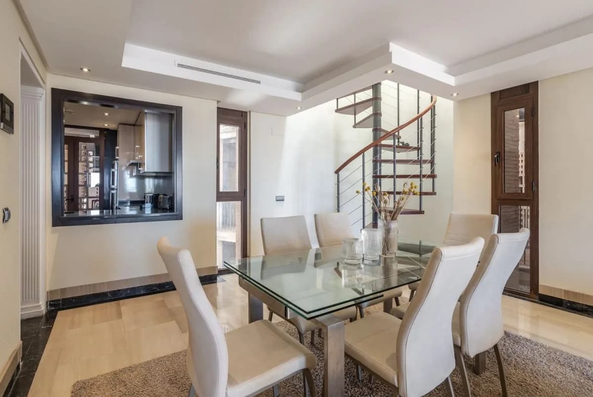 2 Bedroom Penthouse Duplex for Sale in New Golden Mile, Málaga - Image 8