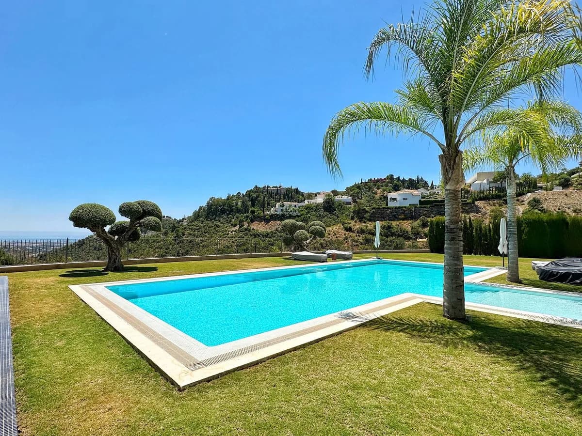 5 Bedroom Detached Villa for Sale in El Madroñal, Málaga - Image 8