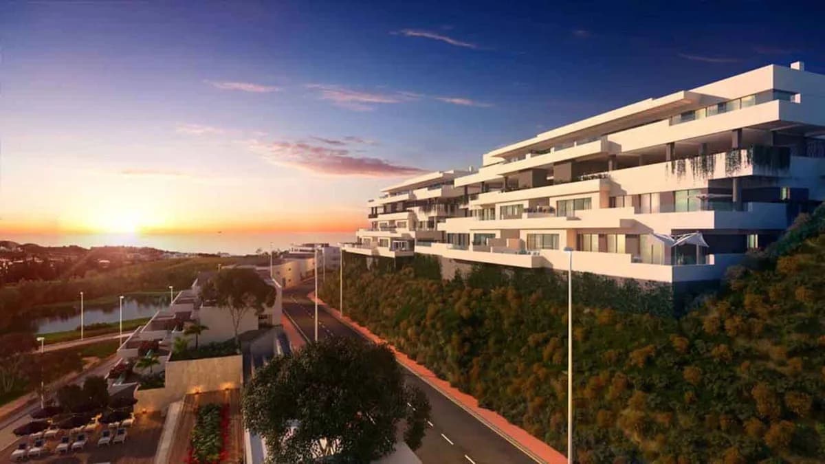 1 Bedroom Ground Floor Apartment for Sale in La Cala de Mijas, Málaga - Image 5