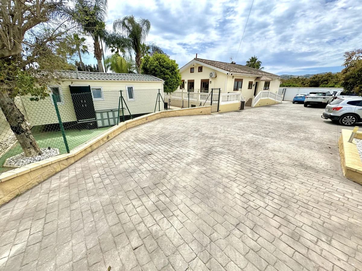 5 Bedroom Finca - Cortijo for Sale in Mijas, Málaga - Image 2