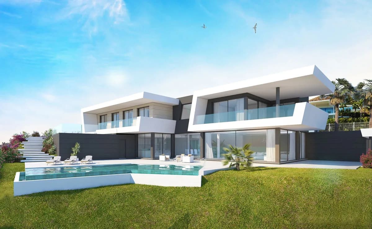 4 Bedroom Detached Villa for Sale in Benalmadena, Málaga