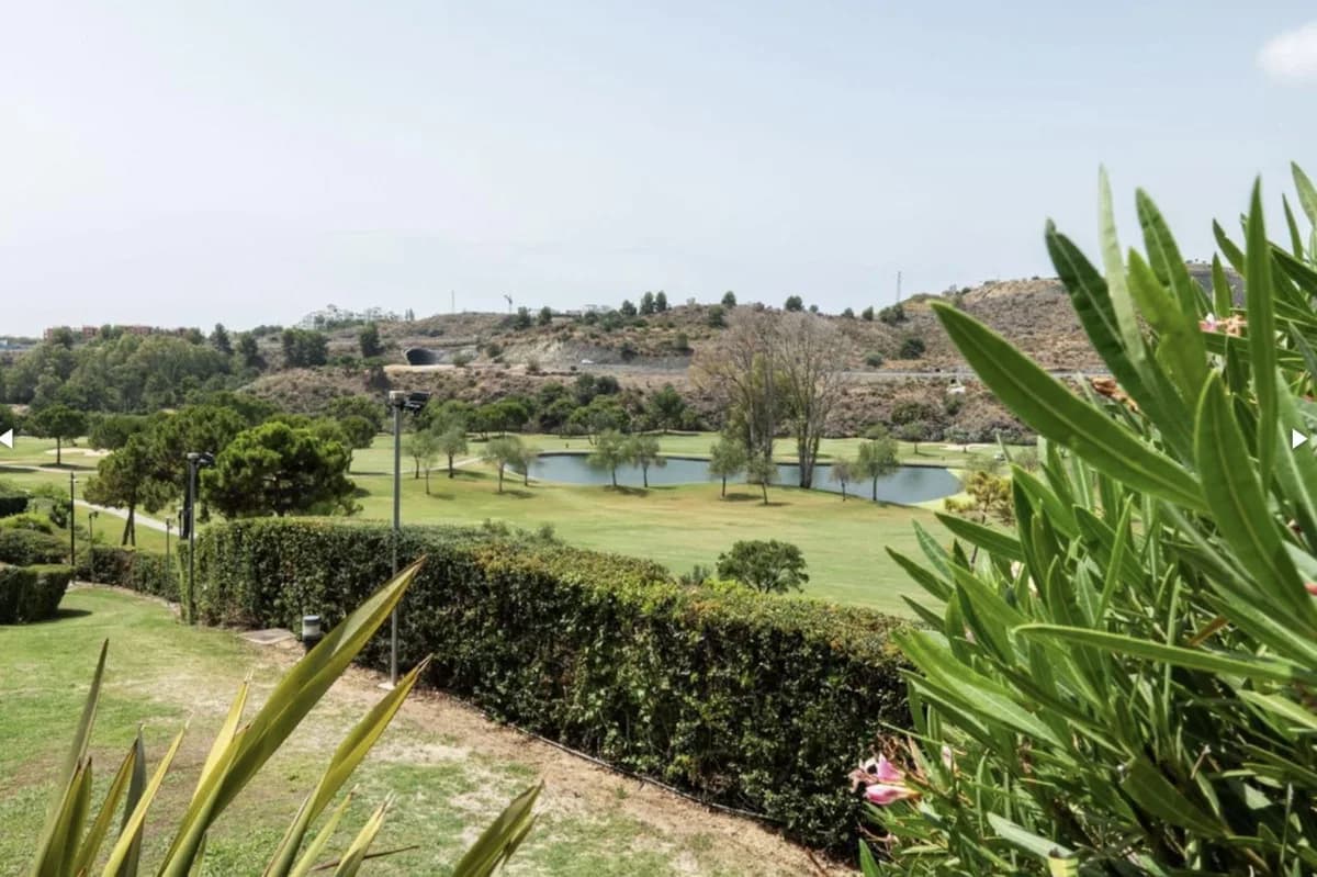 5 Bedroom Ground Floor Apartment for Sale in Benahavís, Málaga - Image 4