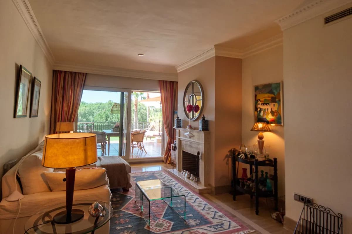 2 Bedroom Ground Floor Apartment for Sale in Sierra Blanca, Málaga - Image 7