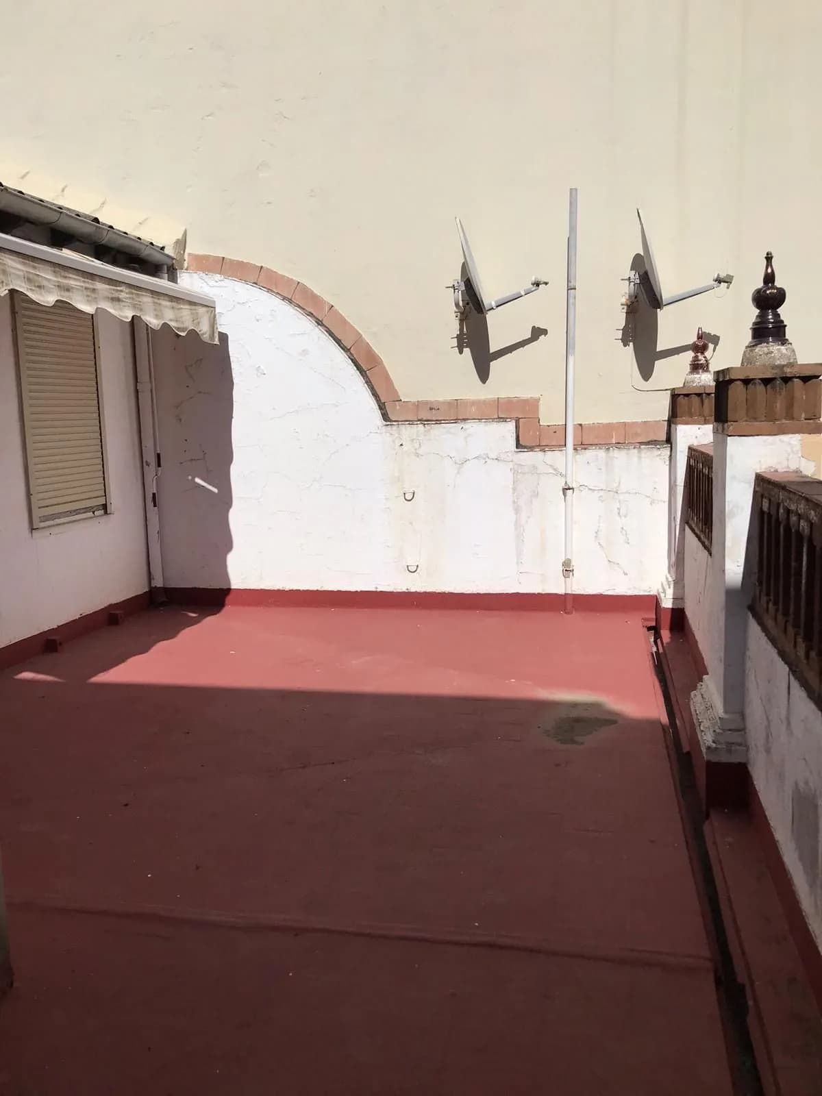 8 Bedroom Townhouse for Sale in Estepona, Málaga - Image 4