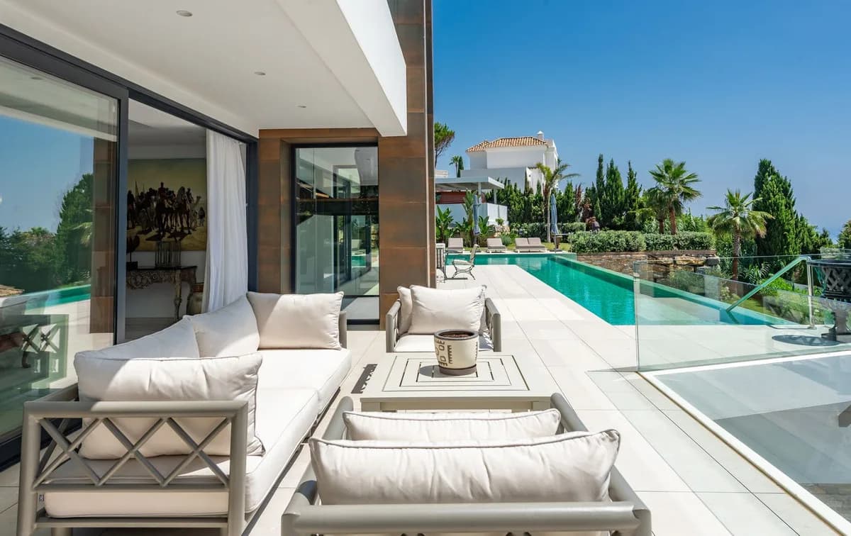 4 Bedroom Detached Villa for Sale in Manilva, Málaga - Image 5