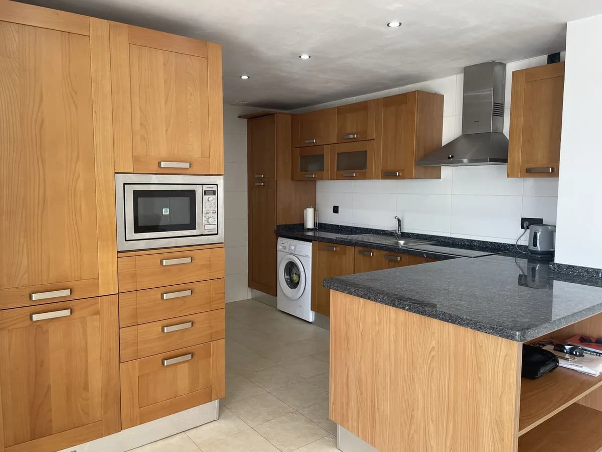 2 Bedroom Ground Floor Apartment for Sale in Benalmadena, Málaga - Image 7