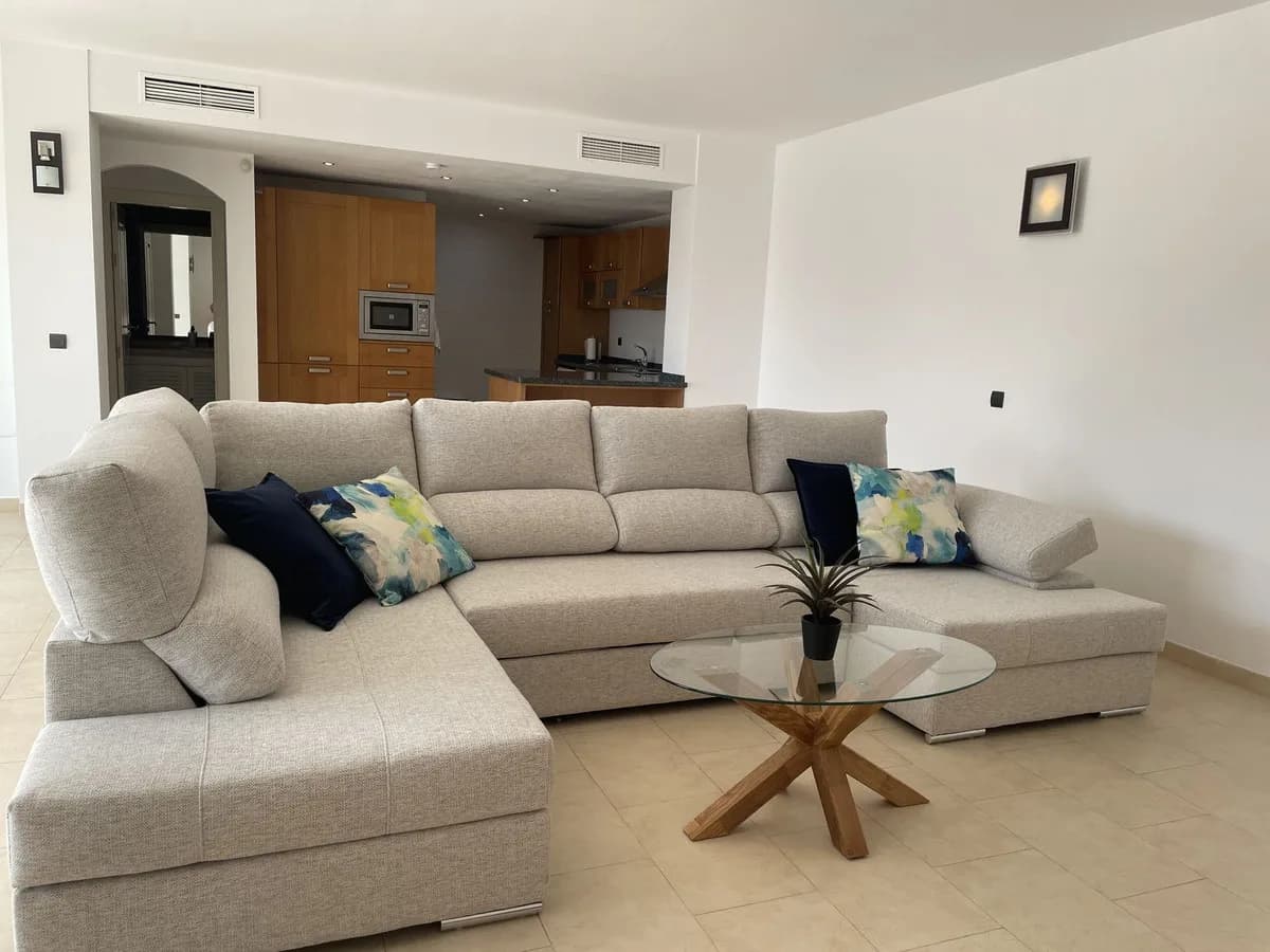 2 Bedroom Ground Floor Apartment for Sale in Benalmadena, Málaga - Image 8