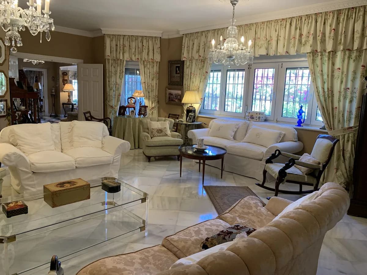 5 Bedroom Detached Villa for Sale in Guadalmar, Málaga - Image 8