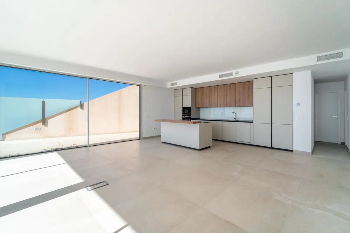4 Bedroom Penthouse Duplex for Sale in Benalmadena Pueblo, Málaga - Image 9