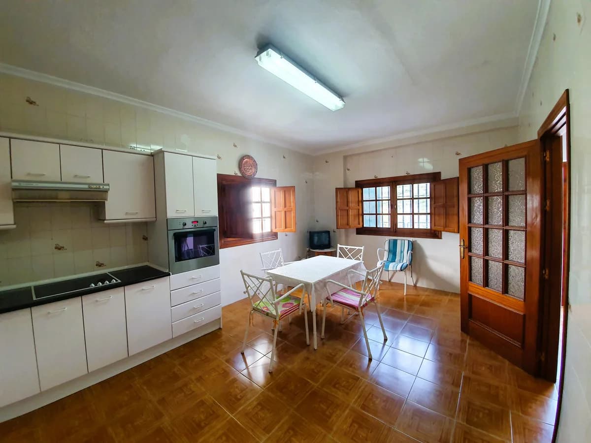 5 Bedroom Detached Villa for Sale in Guaro, Málaga - Image 5