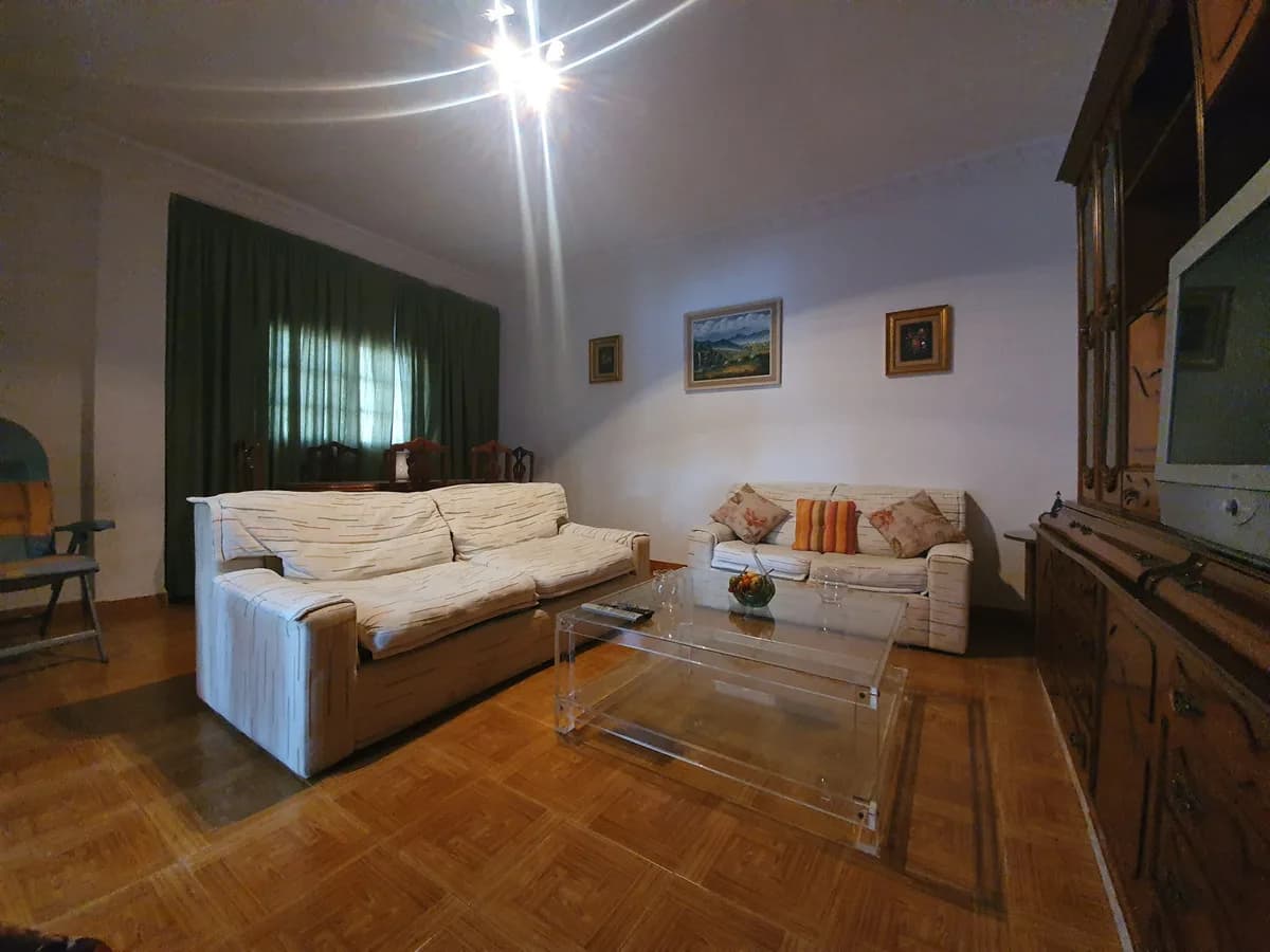 5 Bedroom Detached Villa for Sale in Guaro, Málaga - Image 6
