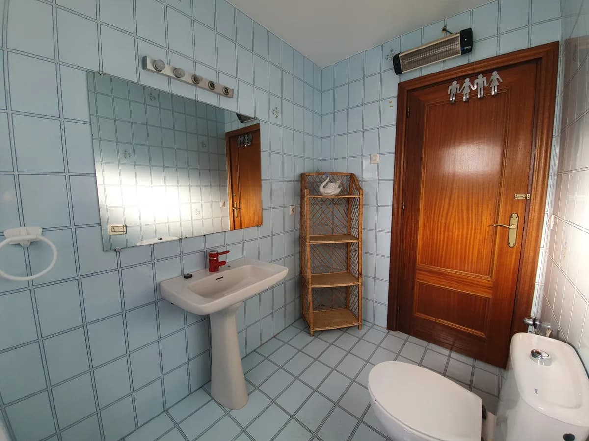5 Bedroom Detached Villa for Sale in Guaro, Málaga - Image 8