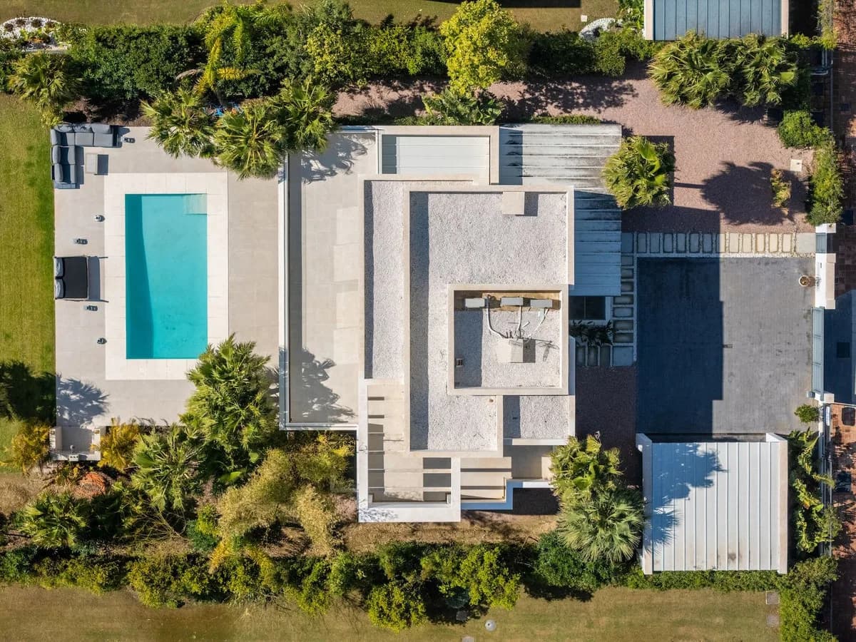 4 Bedroom Detached Villa for Sale in La Cala Golf, Málaga - Image 2